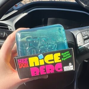 Nice Berg Squishy Toy - Blue